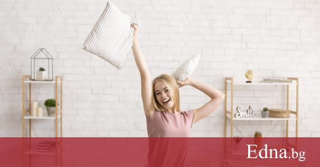 Освен на настроението самоизолацията се отразява още по видимо и върху тялото