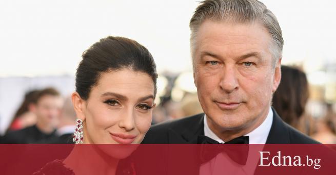 Съпругата на актьора Алек Болдуин съобщи че семейството им ще