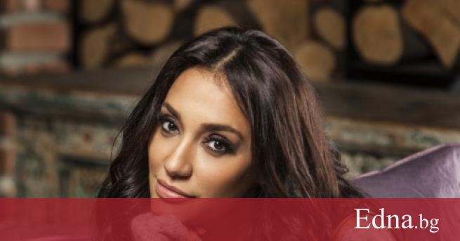 Поп певицата Мария Илиева сподели нови красиви кадри със своето