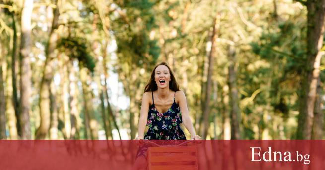 Тя е прераждане Тя кара цялата природа да се събуди за нов живот