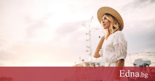 Лято жълто като сърцевината на лимон свежо като сладка студена