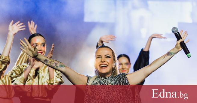 Една от най успешните български изпълнителки Поли Генова зарадва почитателите си