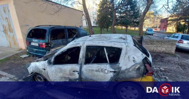 Две коли горяха в Хасково (СНИМКИ)