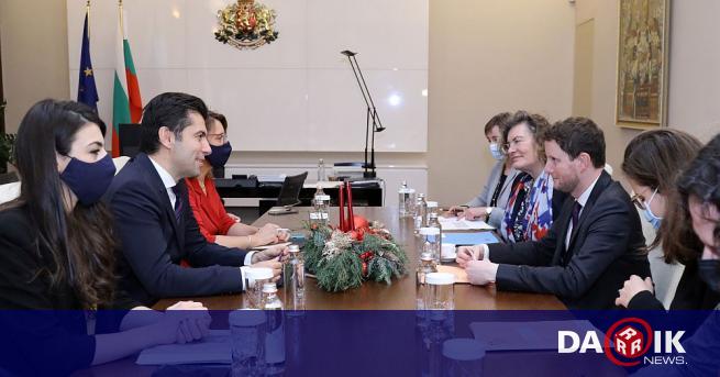 Министър председателят Кирил Петков се срещна с държавния секретар на