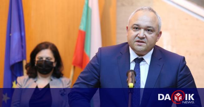 В Министерски съвет правосъдният министър Иван Демерджиев отговори на въпроси