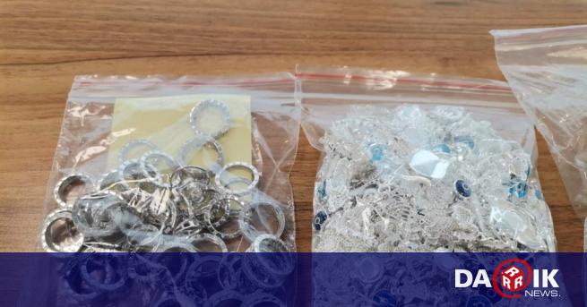 Контрабандни над 6.700 кг сребърни накити откриха митническите служители при