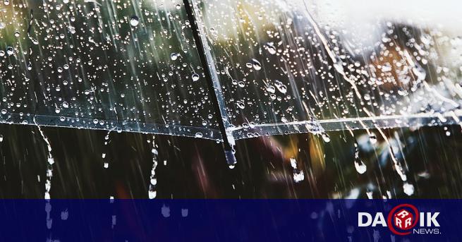 Forecast: Brief showers of rain with thunderstorms and hail expected today