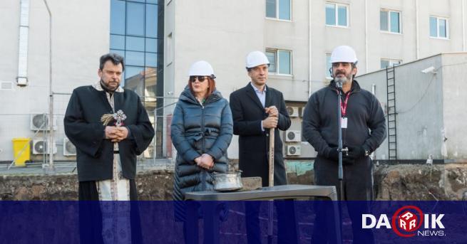 Направиха първа копка за изграждане на Национална онкологична болница Дева