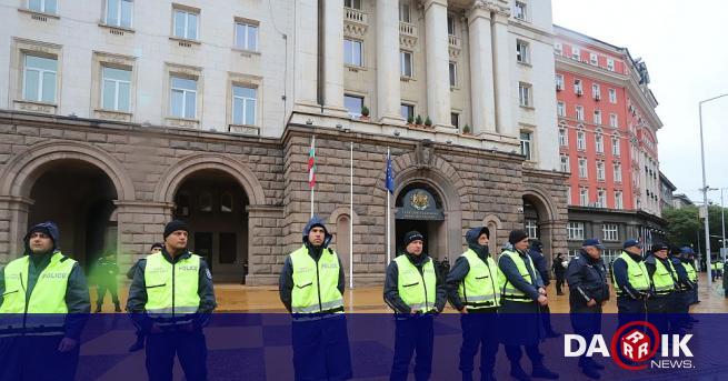 Работодатели и синдикатите призовават за общонационален протест в София на