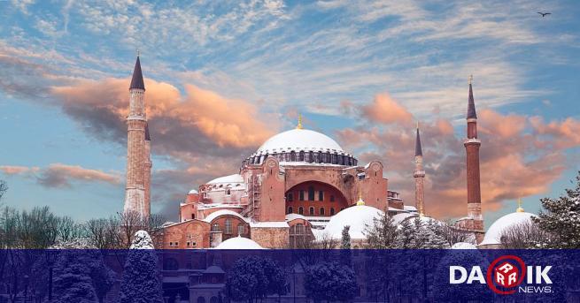 Зимата настъпва постепенно в Турция, където със застудяването на времето