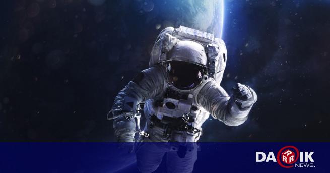 НАСА отложи за неопределено време планираното излизане на астронавтвти в