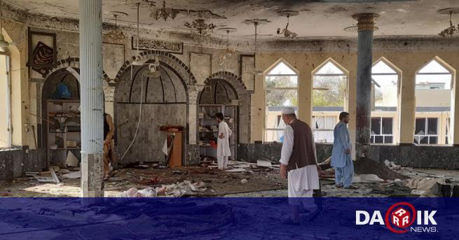 В петък в джамия в северния афганистански град Кундуз е