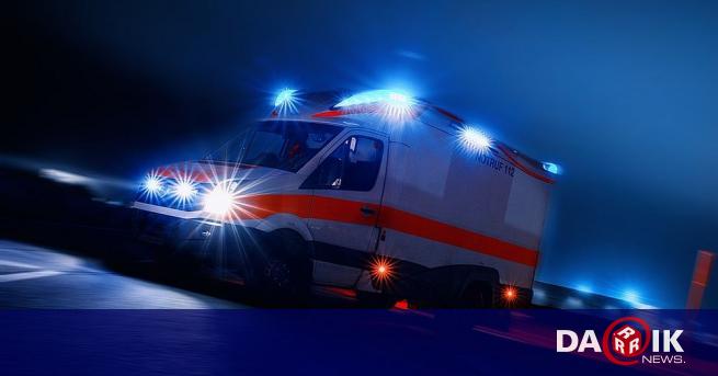 Трамвай е блъснал линейка в София съобщи При инцидентът