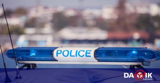 Нападнаха с удари и ограбиха млада жена в Банско