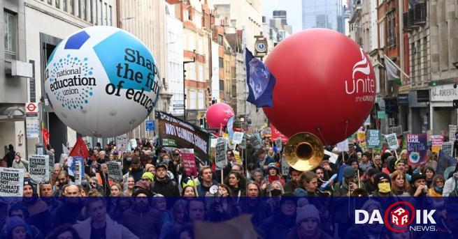 Екоактивисти започнаха шествие през Глазгоу в рамките на Световния ден
