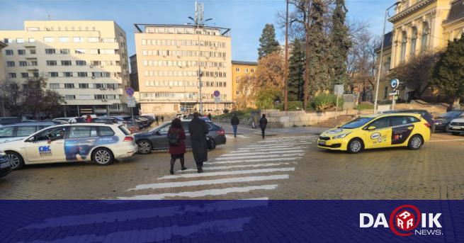 Road Safety: Fines Issued to Pedestrians and Drivers in the Capital
