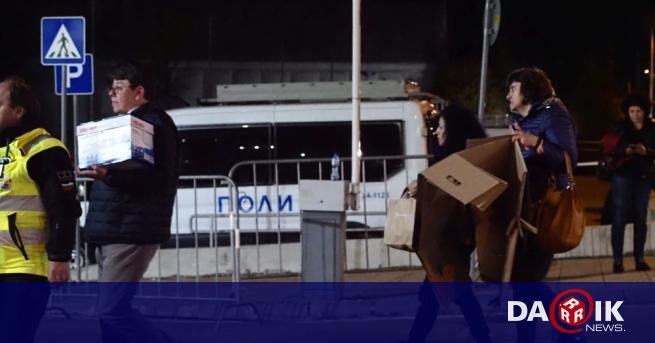 Les premiers documents électoraux ont commencé à arriver à « Arena Armeets » (photos) – Sofia