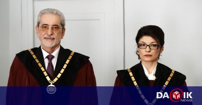 Photo of Les nouveaux juges constitutionnels prêtent serment (vidéo) – Bulgarie