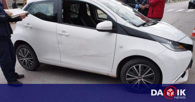 След зрелищна гонка в Шумен: Полицаи разбиха стъкло на кола, за да извадят беглеца