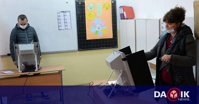 Към 11 00 часа избирателната активност в област Хасково е 10 28