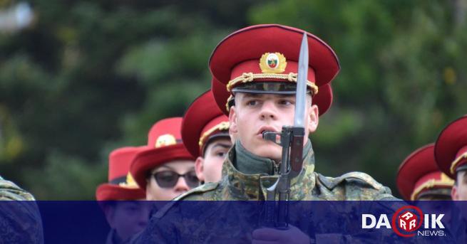 Курсантите от Националния военен университет Васил Левски положиха военна клетва
