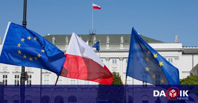 Полша няма намерение да напуска Европейския съюз, обяви премиерът на