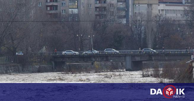 Истинско бедствие и много щети след проливните дъждове в ЮжнаБългария