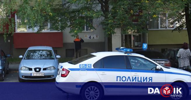 Задържаният за убийството на родителите си 23 годишен младеж от Благоевград