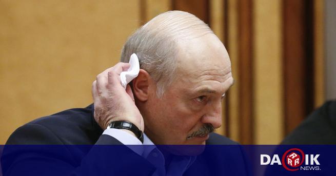 Беларуският президент Александър Лукашенко каза днес, че на страната му