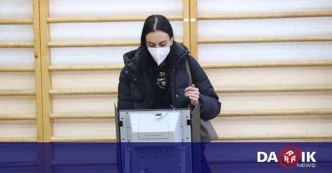 Избирателната активност в област Сливен към 16 00 часа е 20 7
