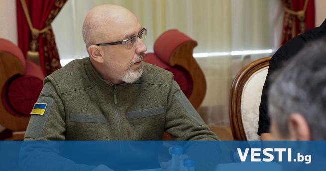 Украинският парламент одобри отстраняването на министъра на отбраната Олексий Резников,