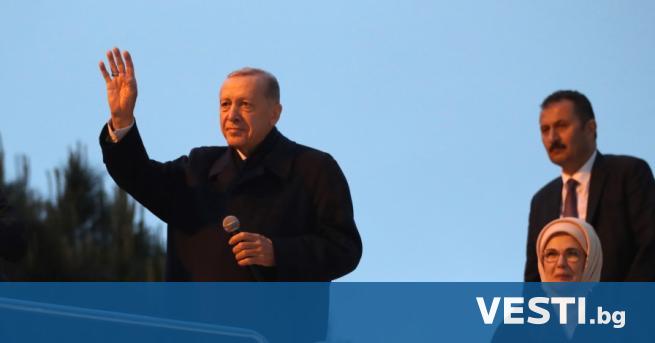 Досегашният президент на Турция Реджеп Тайип Ердоган обяви победата си