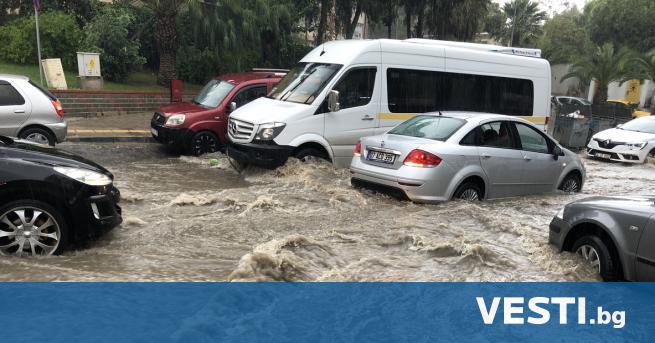 П роливните дъждове в Западна Турция предизвикаха наводнения на много