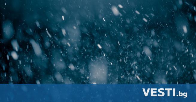 В снежен капан попаднаха петима души във Врачанския балкан Те