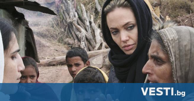 Американската актриса Анджелина Джоли посети Пакистан във връзка с катастрофалните