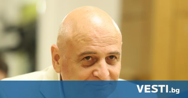 Вътрешният министър Иван Демерджиев заяви във вторник че има съмнения