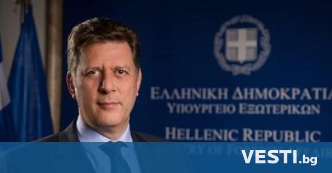 Гръцкият министър на корабоплаването Милтиадис Варвициотис подаде оставка след скандал във