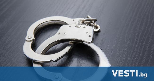 Трима души са задържани след действия от служители на ГДНП