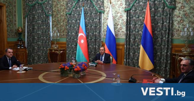 ъншните министри на Русия Азербайджан и Армения приеха съвместен документ