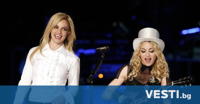 Бритни Спиърс и Мадона пресъздадоха целувката си от церемонията за