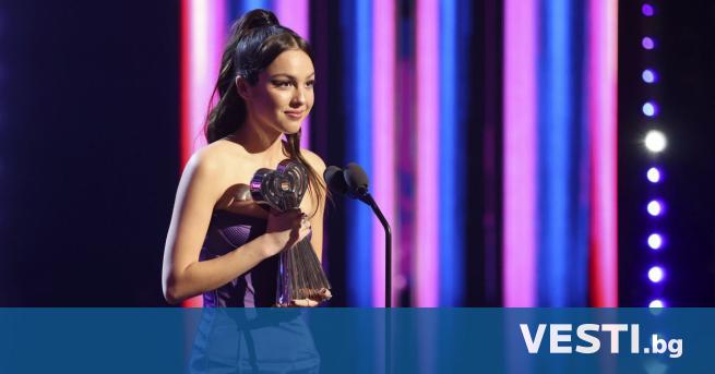 Тазгодишните награди iHeartRadio 2022 се проведоха в Лос Анджелис Калифорния