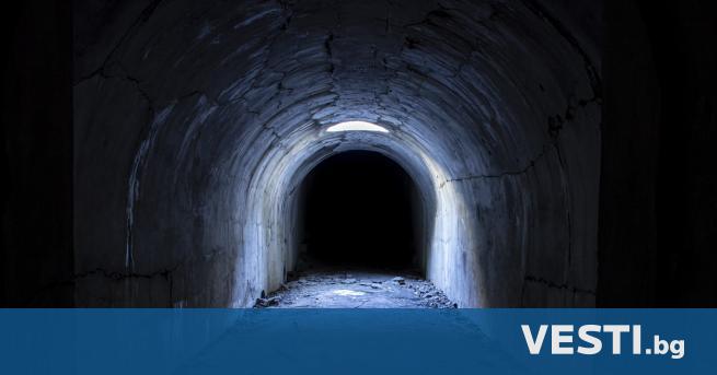 Ж ител на Великобритания откри таен тунел който води до