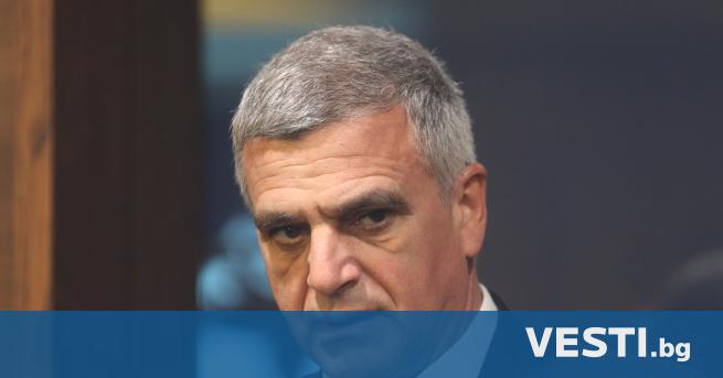 Стефан Янев учреди партия Български възход Бившият служебен премиер поведе
