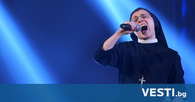 Пееща монахиня която спечели предаването за таланти Гласът на Италия