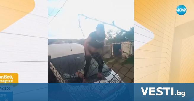Видео с кючек върху линейка качен в социалните мрежи предизвика