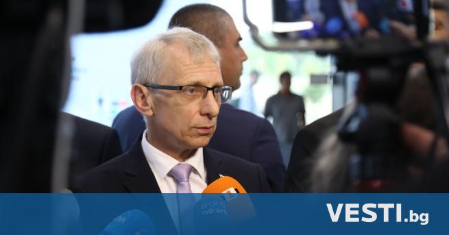 Министър председателят акад Николай Денков свиква извънредна среща по проблемите