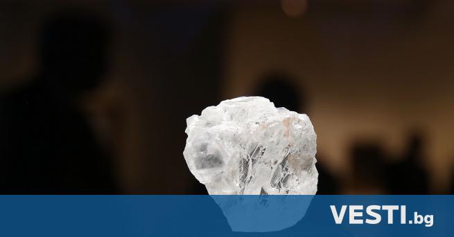 О громен диамант със сребристи оттенъци е открит в Ботсвана