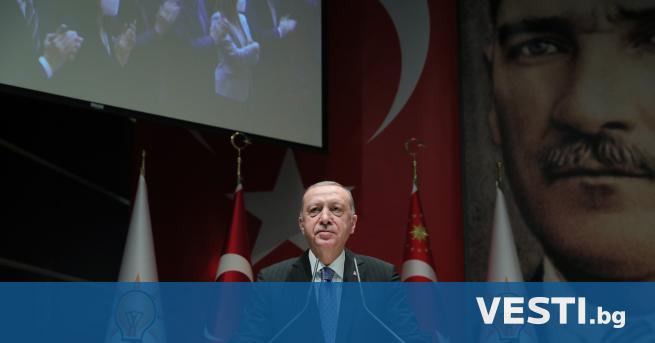 Минималната заплата в Турция през 2022 г. ще стане 4250