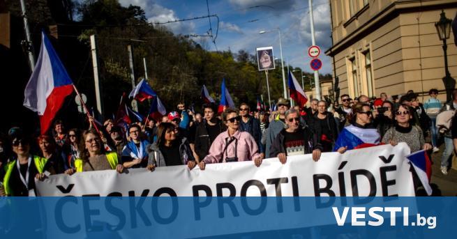 Митинг под мотото Чехия срещу бедността с икономически искания към