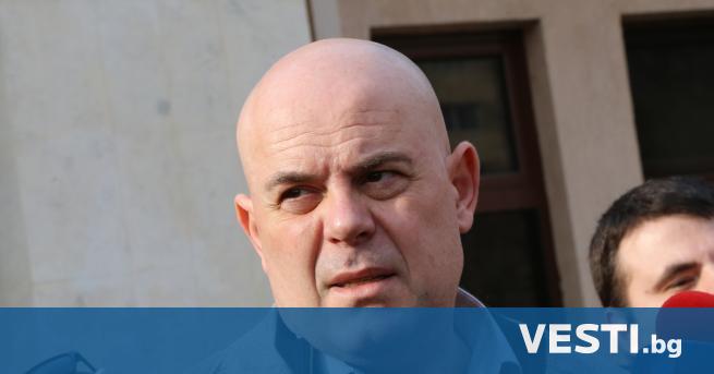 лавният прокурор Иван Гешев публикува пост в личния си профил
